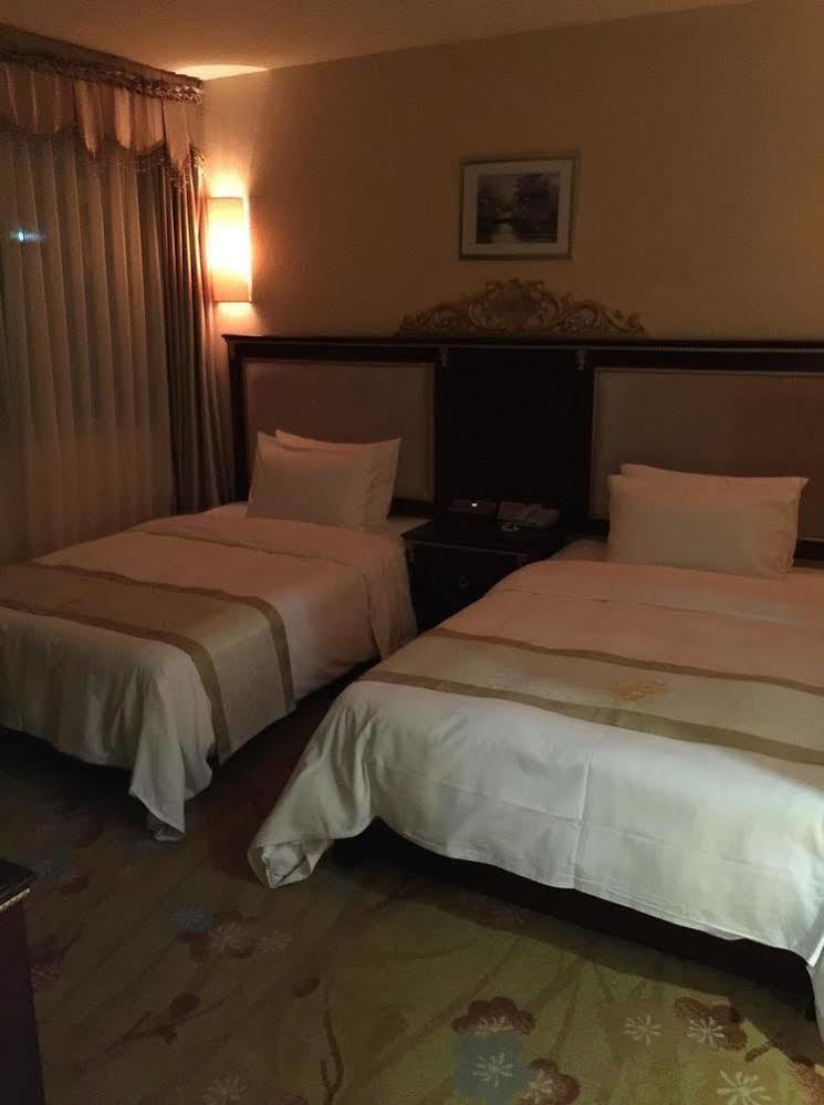 Guangzhou Li Gang Hotel Luaran gambar